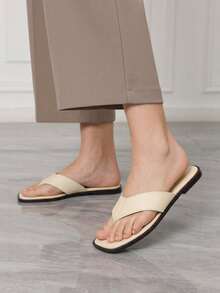 Sleekvia Ladies Comfortable Flat Wear-Resistant Versatile Metal Outdoor Flip-Flops Slippers Summer Shoes - Apricot - View 3