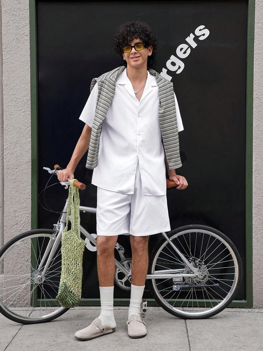 Open Phase 2 pezzi Set estivo da uomo, camicia in lino cubano leggera e traspirante con pantaloncini con coulisse, stile casual da gentiluomo vintage, adatto per spiaggia, matrimonio, festa, vacanza, regalo per la festa del papà per marito, papà, fidanzato, comodo e versatile, stile americano vintage, unisex, vestibilità rilassata per l'estate, adatto per uso quotidiano e outfit estivi. - Bianco - Visualizzare 1