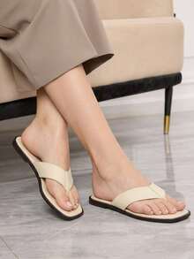 Sleekvia Ladies Comfortable Flat Wear-Resistant Versatile Metal Outdoor Flip-Flops Slippers Summer Shoes - Apricot - View 4
