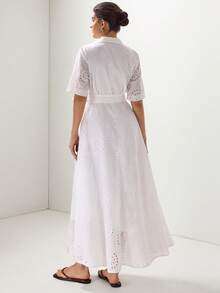 Briarwyn 优雅镂空刺绣衬衫领短袖纽扣系腰蝴蝶结A字中长连衣裙，简约休闲/正式女装 - 白色 - 查看 8