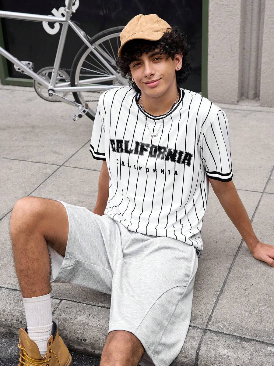 Open Phase Classic Striped Men's Fashion T-Shirt: California Cool Style Round Neck Short Sleeve , Retro American, Unisex, Relaxed Fit Summer Outfits – Suitable For Everyday Wear And Summer Holiday Outfits. - Black - View 1