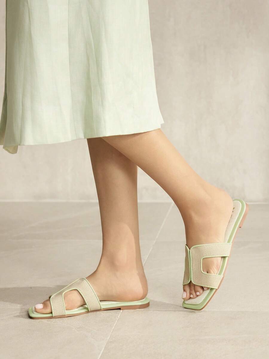 MOTF PREMIUM 女士休闲简约夏季撞色包边镂空方头平底凉鞋，适合新年假期、春季春假和复活节穿着。 - 淺綠 - 查看 2