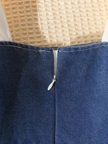 Elladie kids 少女春夏休闲时尚连衣裙，正面饰有白色蝴蝶结，前摆饰有白色金属珍珠纽扣，白色纯色梭织面料，短款泡泡袖拼接蓝色牛仔腰身，适合春夏返校季穿着，甜美可爱，尽显淑女风范，适合日常上学、外出、度假、拍照等春夏穿着。夏季服装，柔软舒适，充满海岛风情，适合海滩周末度假。少女服装，可爱连衣裙。 - 中等水洗藍 - 查看 6