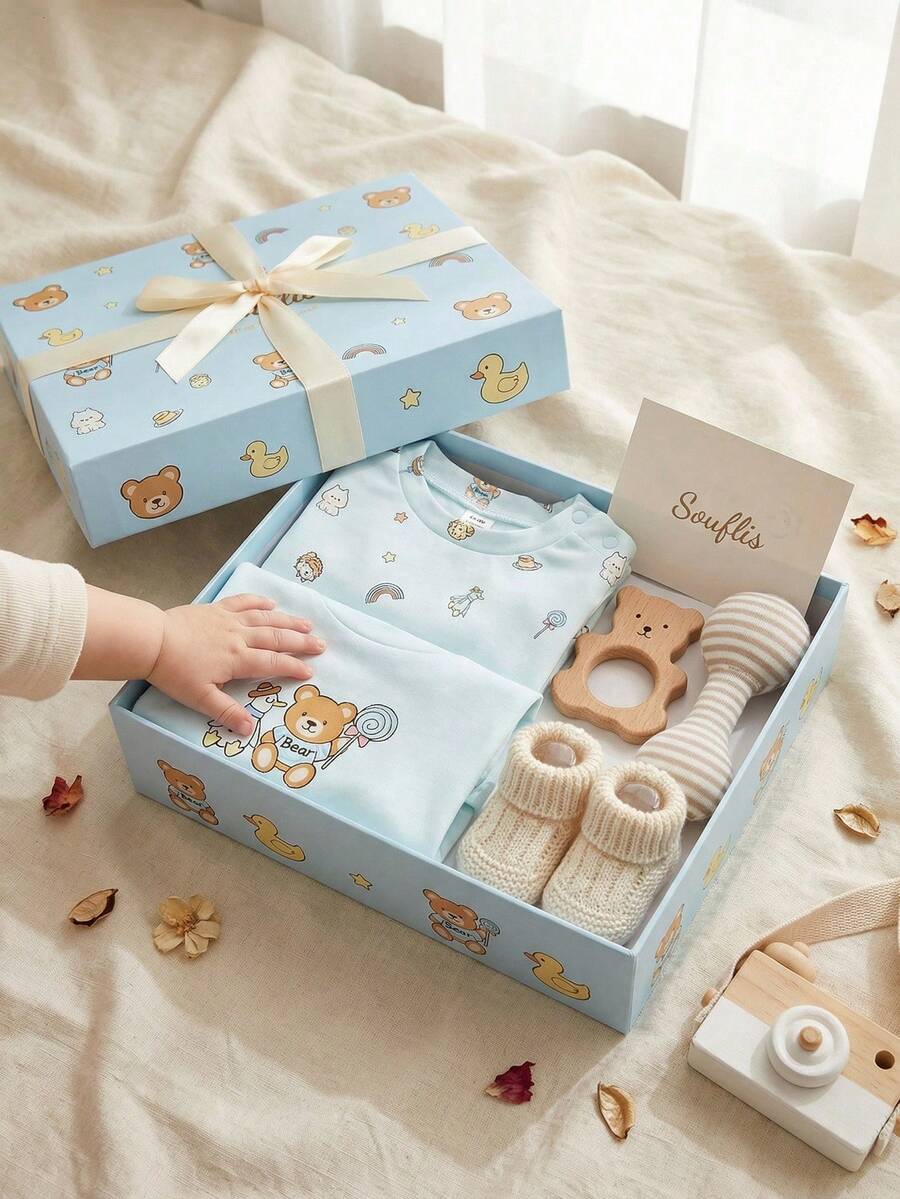 Souflis Bộ 2 áo mùa hè cho bé trai - Áo thun trơn màu xanh nhạt và áo thun in hình gấu màu xanh nhạt, kiểu dáng thường ngày dễ phối đồ, phù hợp cho mọi dịp.