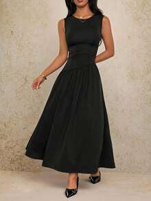 SHEIN PETITE 女士纯色圆领褶裥优雅束腰连衣裙，适合派对穿着 - 黑色 - 查看 3