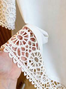 EMERY ROSE Plus Size Lace Patchwork Short Sleeve Round Neck T-Shirt - White - View 5