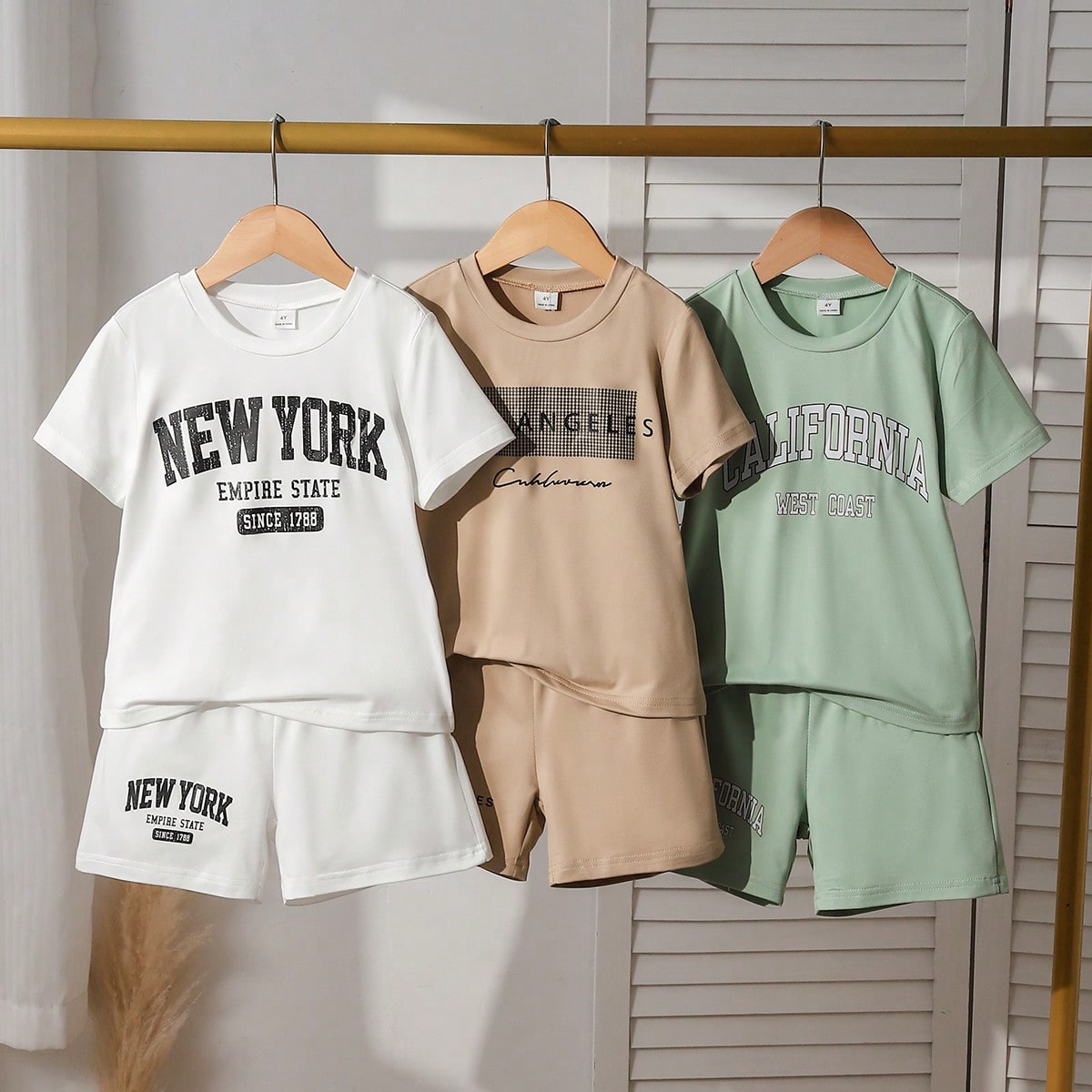 Sets/6 piezas Conjunto de camiseta de manga corta con estampado de eslogan y pantalones cortos casuales para niños, adecuado para uso diario, vacacio