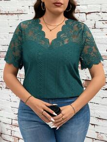 SHEIN Clasi Áo thun nữ cỡ lớn cổ chữ V viền ren, kiểu dáng thường ngày, đa năng. - màu xanh lá - Xem 4