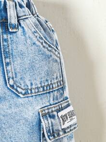 SHEIN Playful Pals Quần short denim cargo nhiều túi, màu xanh nhạt, đa năng, kiểu dáng thường ngày cho bé trai. - Rửa nhẹ - Xem 3