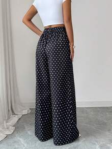 SHEIN PETITE Quần nữ ống rộng cạp cao xếp ly có túi, dáng suông, họa tiết chấm bi. - Đen và trắng - Xem 2