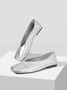 MOTF Giày nữ kiểu Pháp cổ điển mới, họa tiết đá, đế bằng, mũi vuông, cổ chữ V, màu bạc, đơn giản và đa năng, thoải mái và thanh lịch, cảm giác tinh tế, giày Mary Jane xỏ chân. - Bạc - Xem 3