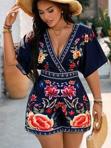 SHEIN Clasi Bộ jumpsuit nữ cỡ lớn mùa hè, kiểu dáng thường ngày, thêu và in hoa, tay ngắn, cổ chữ V, eo dây rút, dáng rộng, có quần đùi. - Nhiều màu - Xem 6