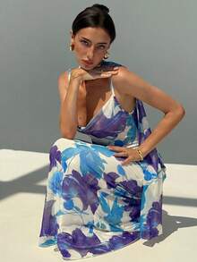 Aloruh 新款浪漫花卉网纱印花性感露背吊带连衣裙，配长款飘逸丝巾领 - 藍色 - 查看 6