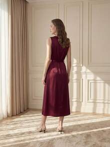 女士优雅通勤派对圆领闪亮缎面串珠开衩下摆无袖连衣裙 - 酒紅色 - 查看 2