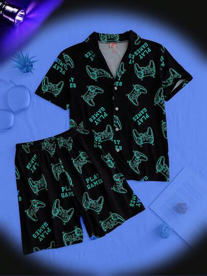 2 piezas Conjunto de pantalones cortos y camisa de manga corta casual a cuadros para niños, azul y negro, con patrón bordado de juego, corte holgado y cómodo para el verano