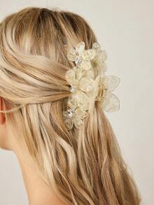 MOTF PREMIUM THREE FLOWERS BUTTERFLY GRADUAL CHANGE COLOR HAIRPIN - Light yellow. - View 4