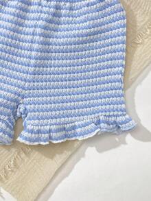 SHEIN Playful Pals 2件套女婴0-3岁春夏休闲日常度假针织黑白条纹荷叶袖圆领T恤和短裤套装 - 藍色 - 查看 5