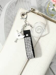 ROMWE Kawaii Bộ sản phẩm gồm 2 món đồ ngọt ngào và cá tính, phong cách retro đơn giản, kiểu sinh viên, màu đỏ + đen, chất liệu gốm mềm, đính đá lấp lánh, hạt gạo, dây đeo cổ tay bằng nylon sáng bóng, cánh thiên thần bằng nhựa acrylic, kim cương, ngôi sao tình yêu, xoáy nước, bánh cá, khung ảnh bạc có thể tháo rời, móc khóa tự làm, mặt dây chuyền túi xách, bộ kết hợp, thích hợp cho chị em gái, bạn gái, bạn bè, các cô gái và phụ nữ mặc hàng ngày, quà tặng ngày lễ. - Nhiều màu - 4 - Xem 13