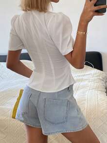 DAZY Damen Weiße Bluse mit Puffärmeln und V-Ausschnitt für den Sommer - Weiss - Übersicht 2