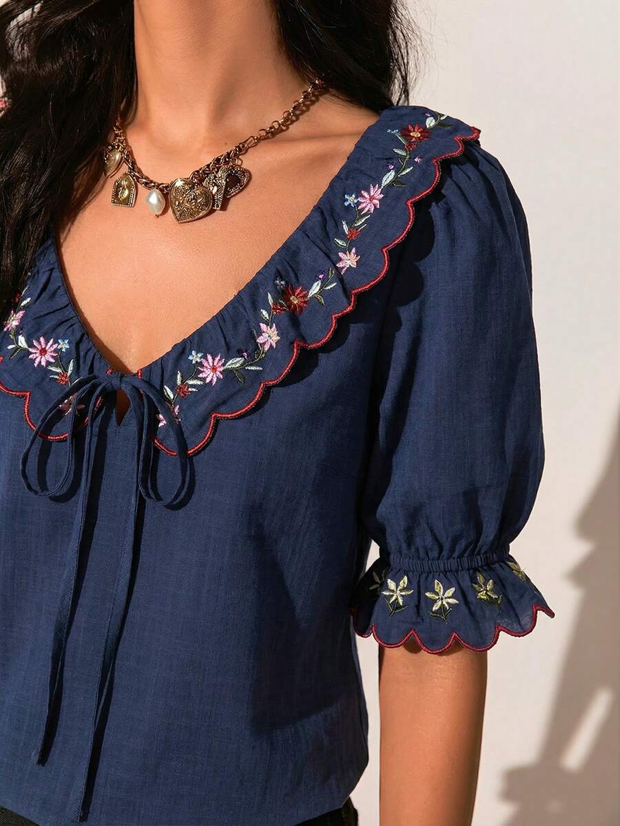 Poéselle 女士花卉刺绣V领系带休闲短袖衬衫 - 藏蓝色 - 查看 1