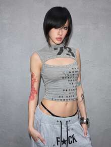 ROMWE Avant Top corto con estampado digital en inglés, remaches y diseño hueco sexy retro para mujer - Gris - Ver 9