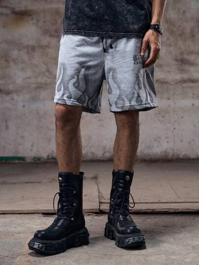 Skyrend 宽松版型男士火焰与字母图案印花灰色短裤，足球风格，腰部抽绳，男士街头潮流短裤，男士图案短裤，男士休闲短裤，运动短裤