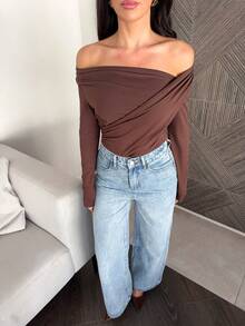 Marta Soriano Women's Elegant Minimalist Chic Fashion Asymmetric Neck Draped Long Sleeve Cropped White Top, Suitable For Commute, Music Festival, Vacation - Coffee Brown - View 3