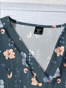 EMERY ROSE Kemeja Kasual Minimalis Motif Bunga Pink & Biru Ukuran Besar, Cocok untuk Musim Panas dan Gugur - MultiWarna - View 3