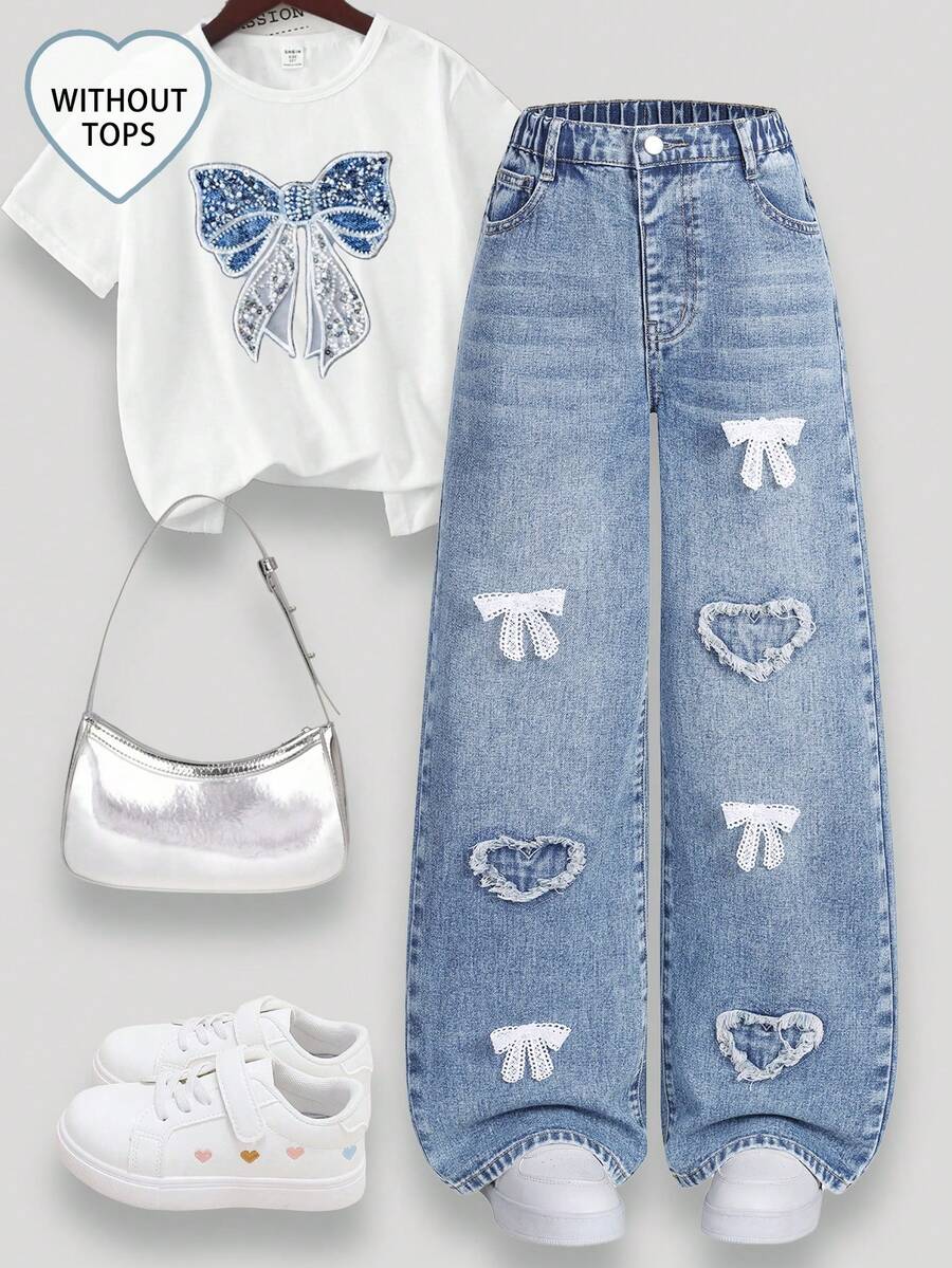 SHEIN Denimly 新款春夏少女宽松浅蓝色阔腿牛仔裤,柔软的牛仔面料如云朵般轻盈,心形刺绣细节更添精致,弹性腰带设计穿着舒适,适合校园、街头、约会、户外活动和日常穿着。 - 中等水洗藍 - 查看 1