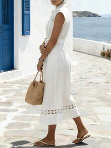 EMERY ROSE Robe chemise à col classique en tissu texturé blanc pur, décoration géométrique ajourée, style resort méditerranéen, longueur longue grande taille - Blanc - Voir 6