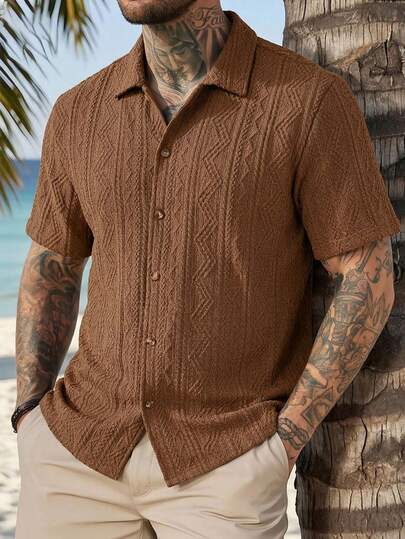 Manfinity CasualCool Áo sơ mi nam tay ngắn màu cà phê, chất liệu jacquard, kiểu dáng thường ngày, thích hợp cho kỳ nghỉ.