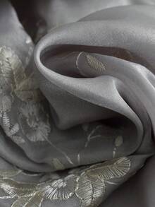 GlowEve CURVE Camisa con botones y mangas de chifón bordada de talla grande - Gris - Ver 5