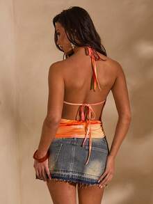 SHEIN Glamour Áo croptop cổ yếm khoét sâu gợi cảm, áo len dệt kim ôm sát hở lưng in họa tiết. - Nhiều màu - Xem 2