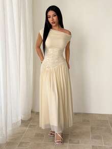 SHEIN PETITE This New Off-The-Shoulder Dress Features A Color-Blocked Mesh Embroidery Design, An Asymmetrical Hem, And An Extra-Long, High-Elasticity, Fitted Silhouette. Elegant And Romantic. - Apricot - View 3
