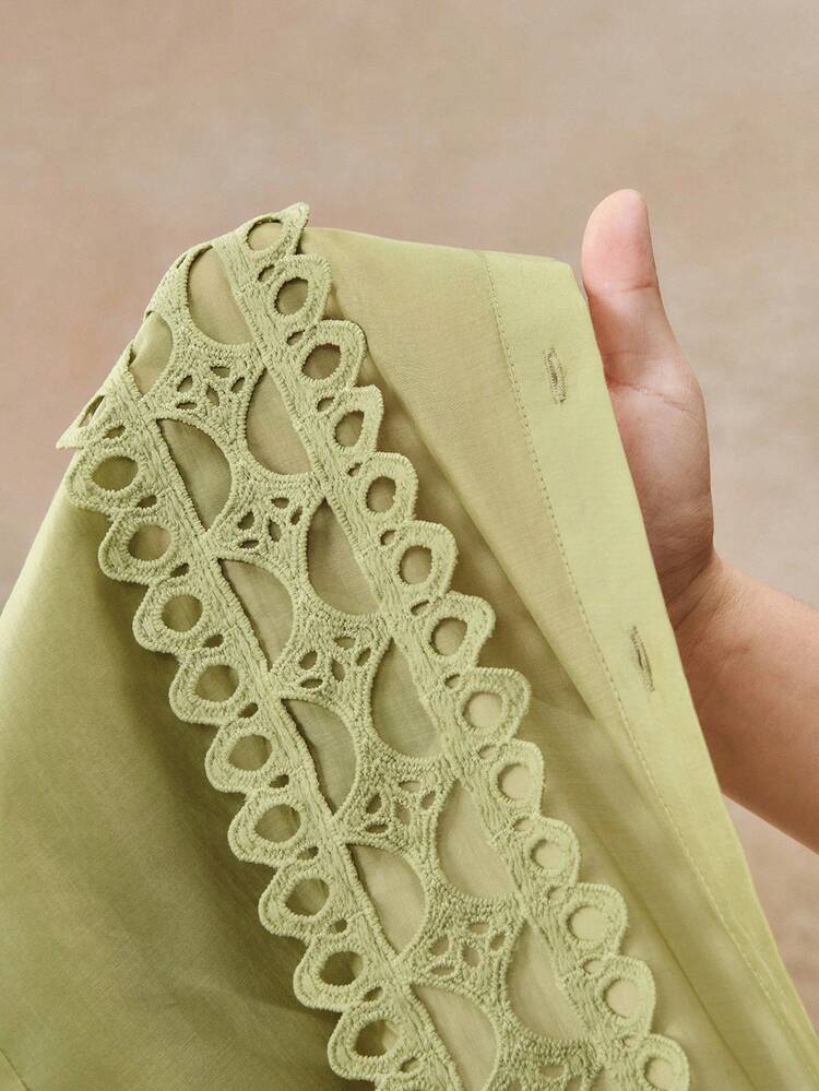 High-Quality Fashion French Elegant Pleated Patchwork Embroidered Blouse, Niche Design Lantern Sleeve Turndown Collar Top, Versatile For Work And Vacation