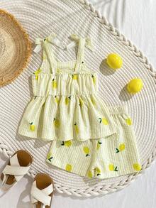 SHEIN Playful Pals 2件套女婴幼儿/新生儿0-3岁休闲日常可爱度假条纹蝴蝶结装饰吊带背心+短裤套装，春夏款 - 黃色 - 查看 2