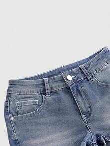 ROMWE Y2K Retro Low-Waist Heart Pocket Rhinestone Embellished Mini Women Denim Shorts - Blue - View 3