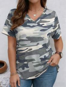 Camiseta casual de manga corta con cuello en V y estampado de camuflaje patchwork, talla grande, para primavera y verano - Multicolor - Ver 1