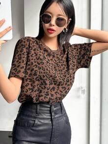 Áo thun nữ tay ngắn cổ tròn in họa tiết da báo, kiểu dáng thường ngày. - màu nâu - Xem 1