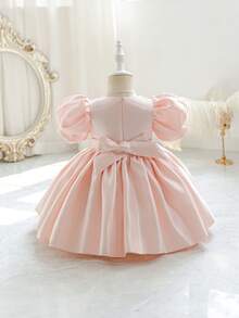 Glamorique Kids 女婴缎面优雅连衣裙，腰部系带蝴蝶结，圆领花瓣袖蓬蓬公主裙，适合所有季节 - 粉色 - 查看 2