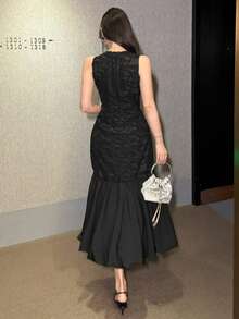 Dazy Tall 高个女式无袖纹理面料拼接连衣裙 - 黑色 - 查看 4