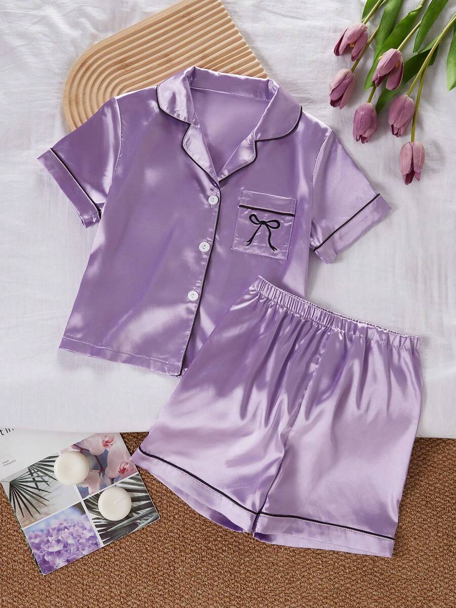 SHEIN 女童睡衣,优雅紫色柔软舒适缎面口袋蝴蝶结刺绣开衫短袖短裤两件套睡衣套装 - 紫色 - 查看 1