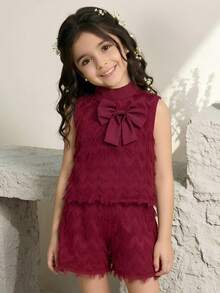 SHEIN Elladie kids 2026春夏新款时尚柔软舒适面料夏季度假旅行必备少女夏季套装，女童羽毛流苏蝴蝶结装饰背心+配套短裤两件套，优雅时尚 - 紅色 - 查看 3
