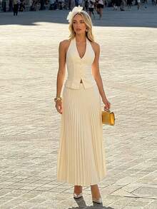SHEIN Glamour 杏色无袖梭织纽扣后背吊带背心，休闲中长百褶裙，简约女士套装，百褶裙套装，彩排晚宴礼服，奶油色女士连衣裙，优雅女士谈话连衣裙，女士裹身连衣裙，惊艳连衣裙 - 杏色 - 查看 2