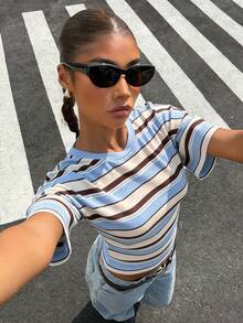 Muchica 休闲简约风蓝色不对称条纹T恤，百搭街头风，适合春夏穿着 - 彩色 - 查看 4