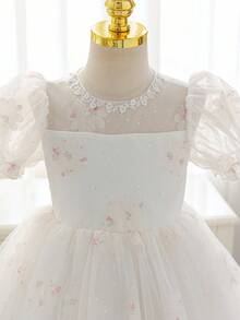 SHEIN Glamorique Kids Toddler Girls' Princess Dress, White Mesh 3D Floral Skirt, Ruffle, Puff Sleeve, Flower Girl, Birthday Party Flower Girl Holiday, Wedding Wedding Formal Dress, Cute, Lovely Floral Dress, European And American Style Summer Elegant - White - View 5