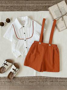 SHEIN Bộ 2 món cho bé trai mùa xuân/hè kiểu Preppy: áo sơ mi trắng tay ngắn và quần đùi yếm xanh, trang phục lịch lãm, vest trang trọng, thích hợp cho các dịp lễ, 1 tháng tuổi, lễ rửa tội và sinh nhật 1 tuổi, tiệc mừng em bé chào đời, trang nhã, khách dự đám cưới, phù rể, phù rể nhí, đám cưới. - màu nâu - Xem 3