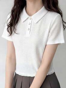 DAZY 女士华夫格针织半拉链 Polo 领纹理面料装饰领金属纽扣宽松 T 恤 夏季 - 白色 - 查看 7