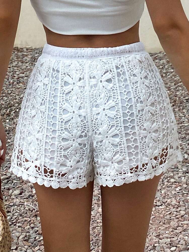 White Lace Patchwork Ruffle Hem Women's Shorts, Spring & Summer