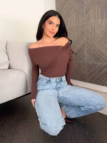 Marta Soriano Women's Elegant Minimalist Chic Fashion Asymmetric Neck Draped Long Sleeve Cropped White Top, Suitable For Commute, Music Festival, Vacation - Coffee Brown - View 5